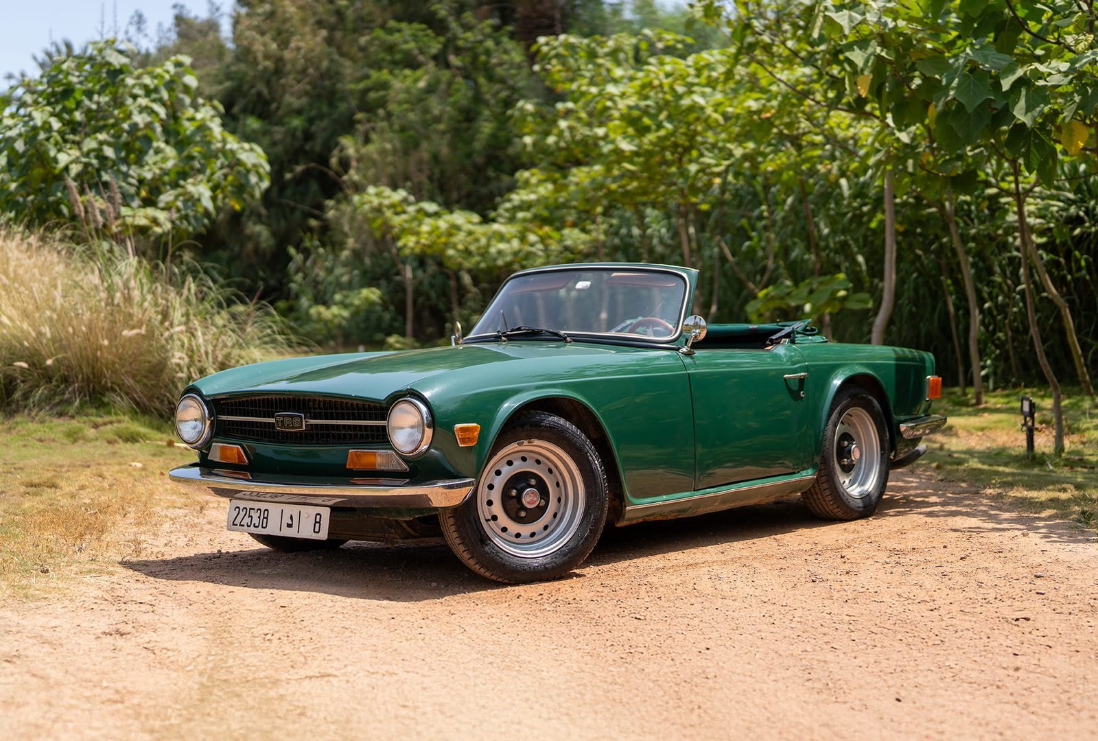 Triumph TR6 : trois quarts avant