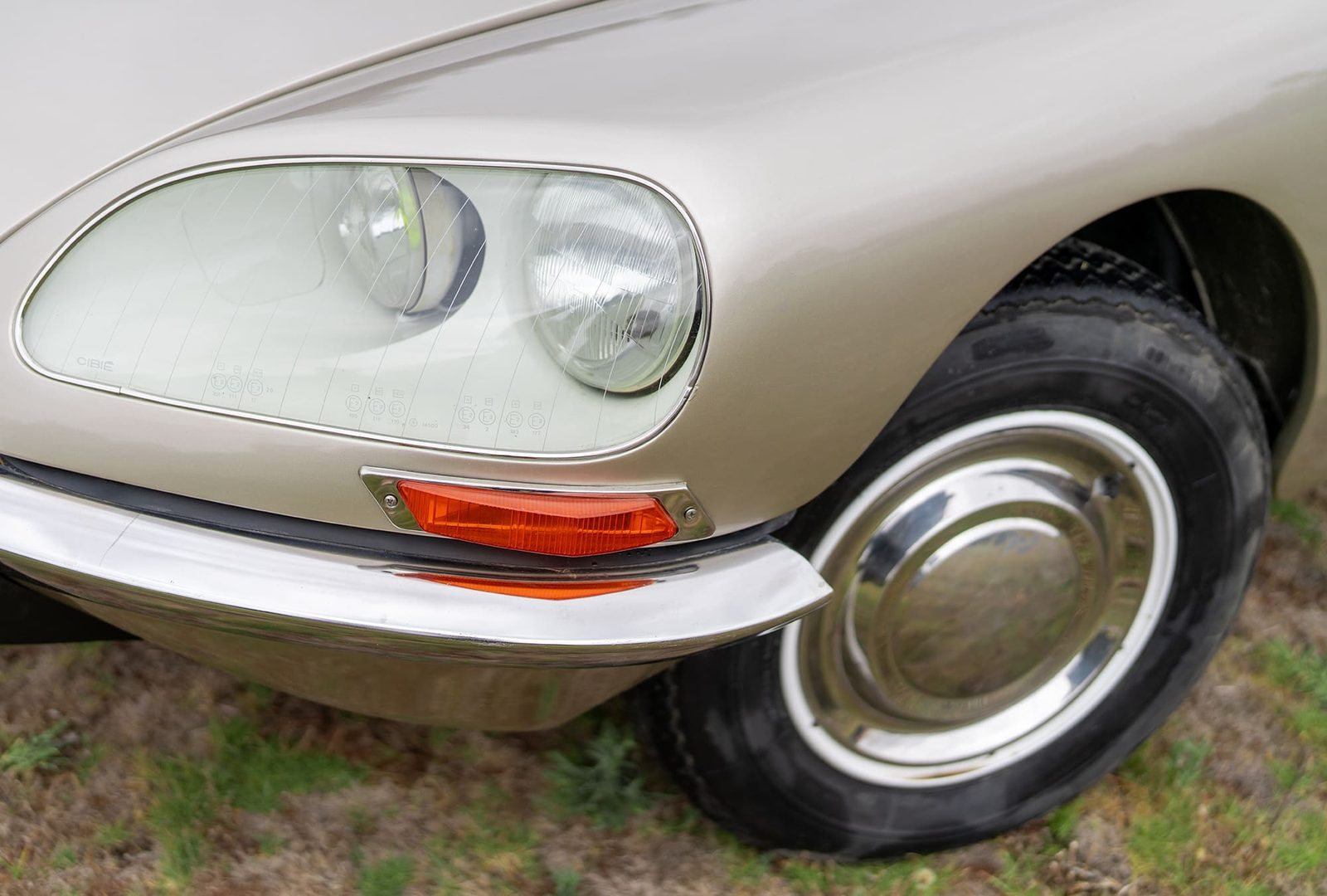 Phares de la Citroën DS
