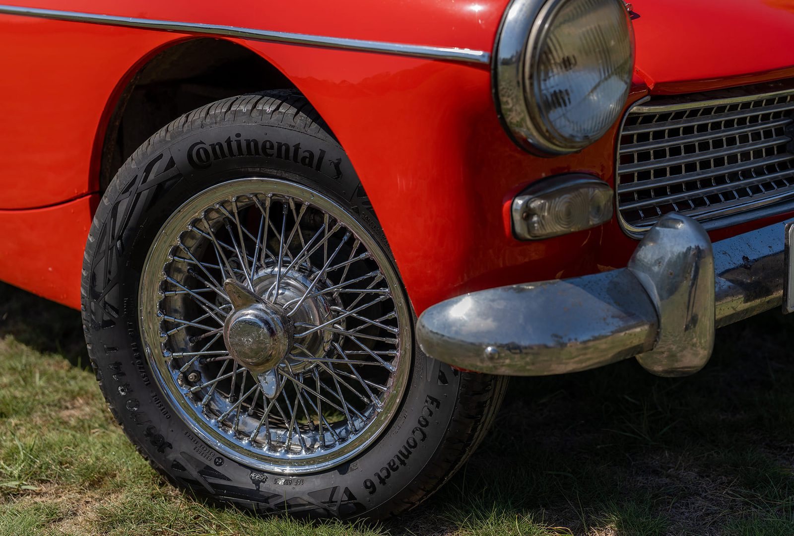 MG Midget : roue à rayons