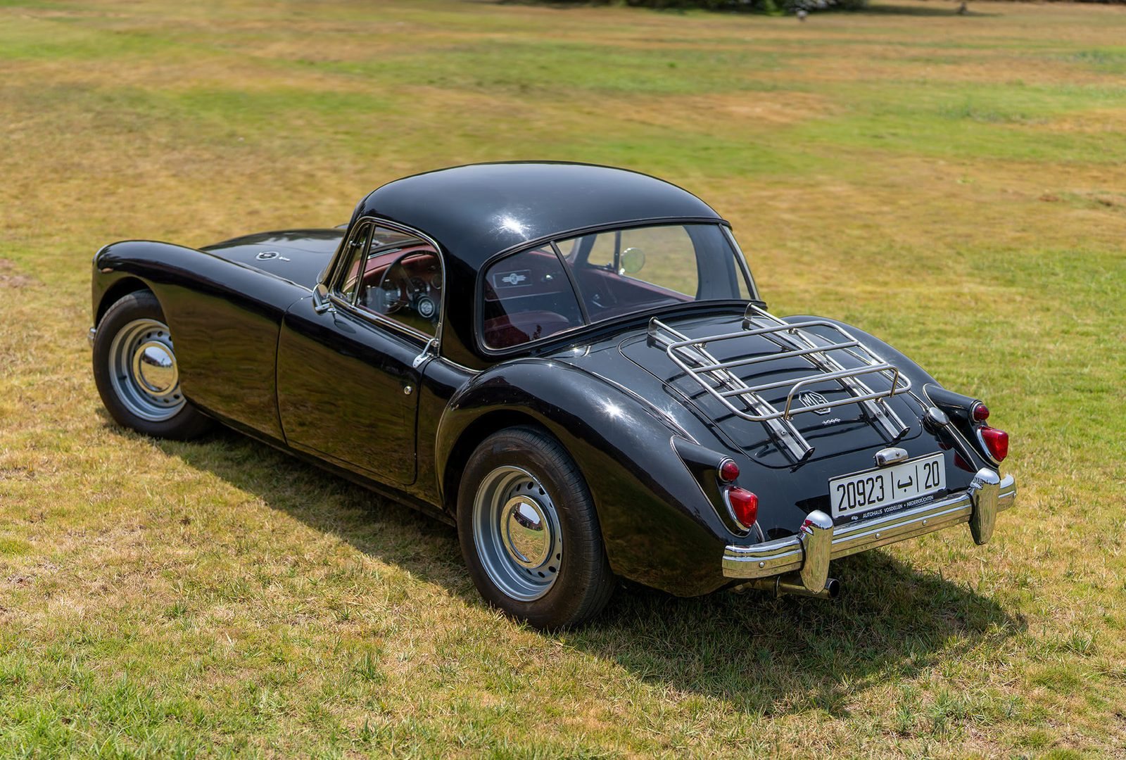 MGA coupé : trois quarts arrière