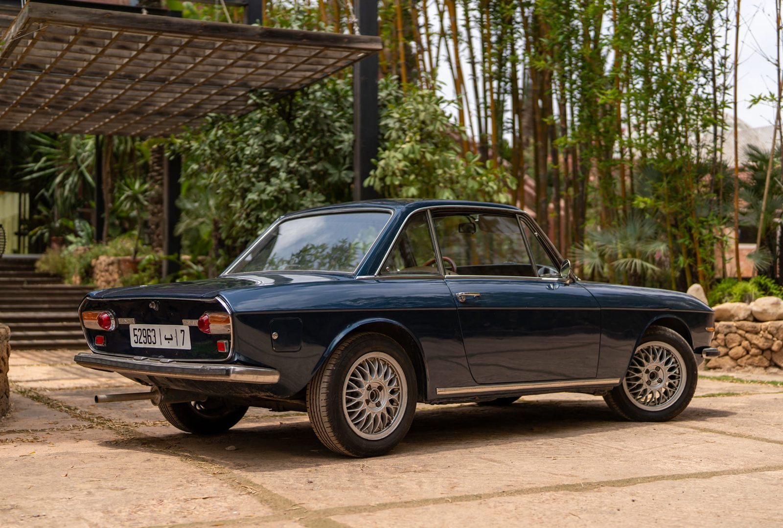 Lancia Fulvia Coupé : trois quarts arrière