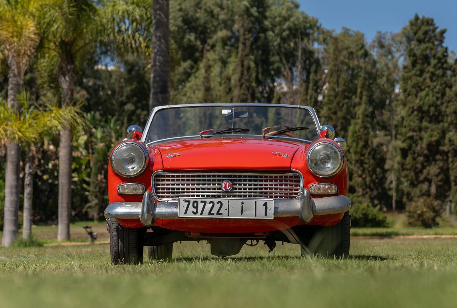 MG Midget : face